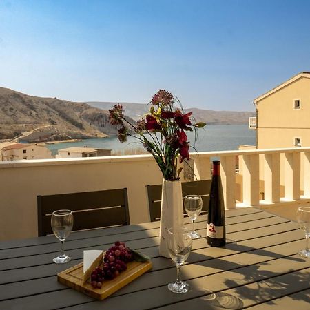 Modern Oceanview Apartment Метайна Екстериор снимка