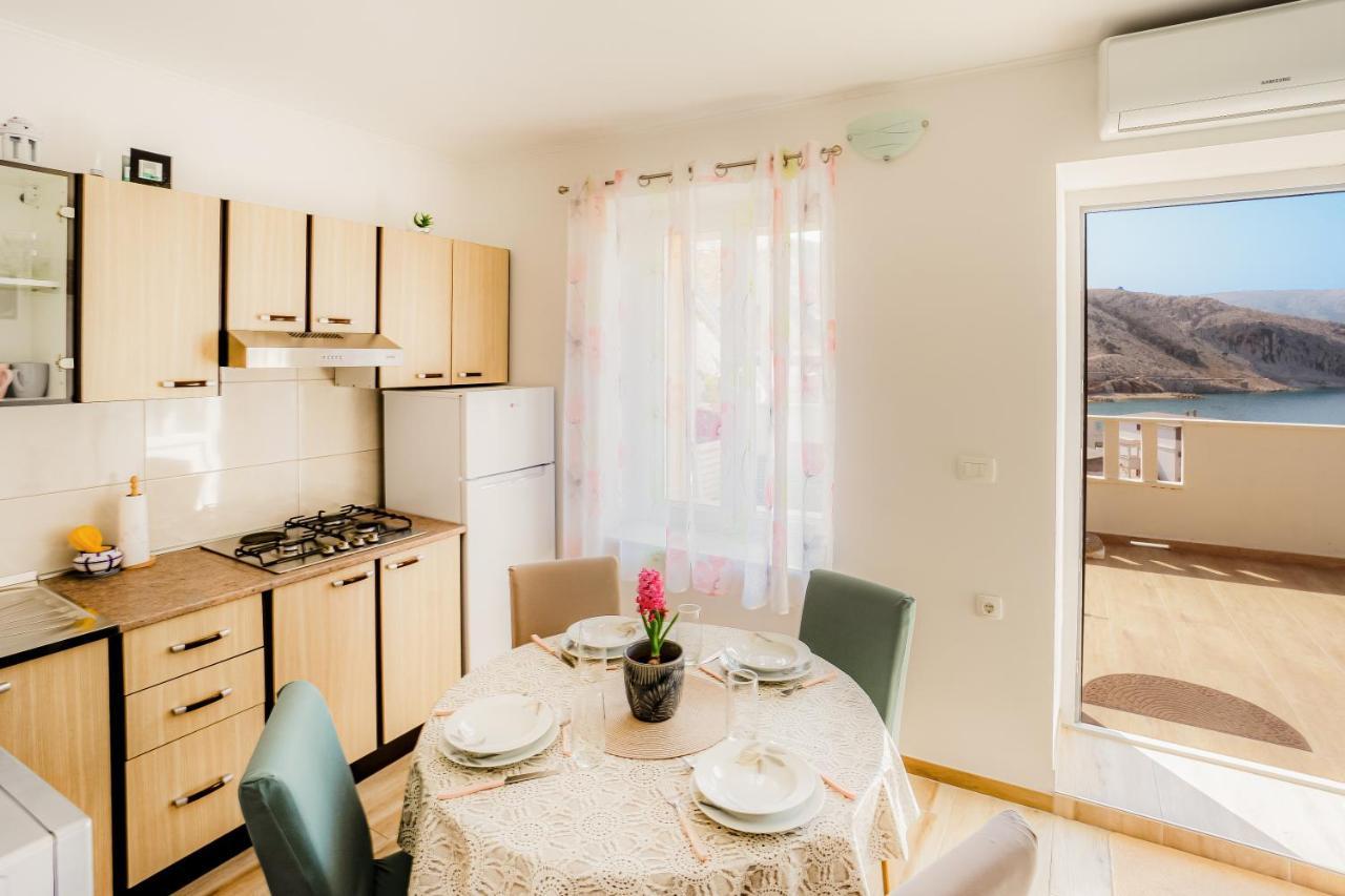 Modern Oceanview Apartment Метайна Екстериор снимка